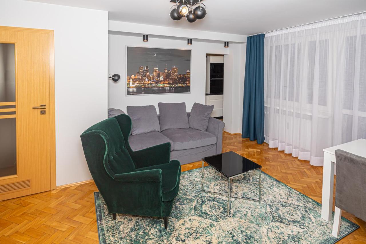 V3 Ordona 20A Apartment Katowice Bagian luar foto