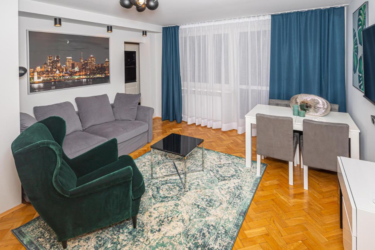 V3 Ordona 20A Apartment Katowice Bagian luar foto